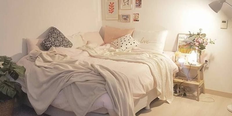 Bedroom decoration in minimalist style